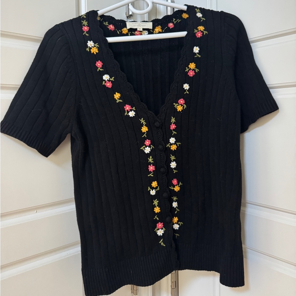 Sezane Black Short-Sleeve Ribbed Cardigan with Floral Embroidery - Picture 2 of 7